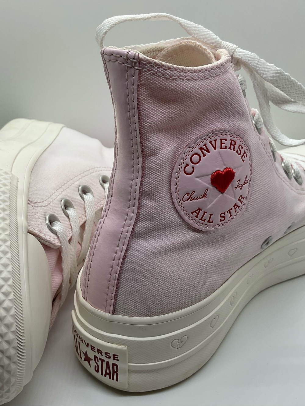 Converse Chuck Taylor All Star "RARE" Lift Platform Valentine's Day Hearts Sz 8